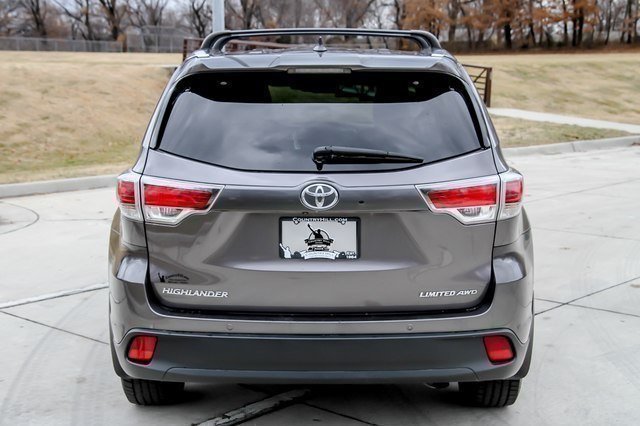 Certified Pre-Owned 2016 Toyota Highlander Limited